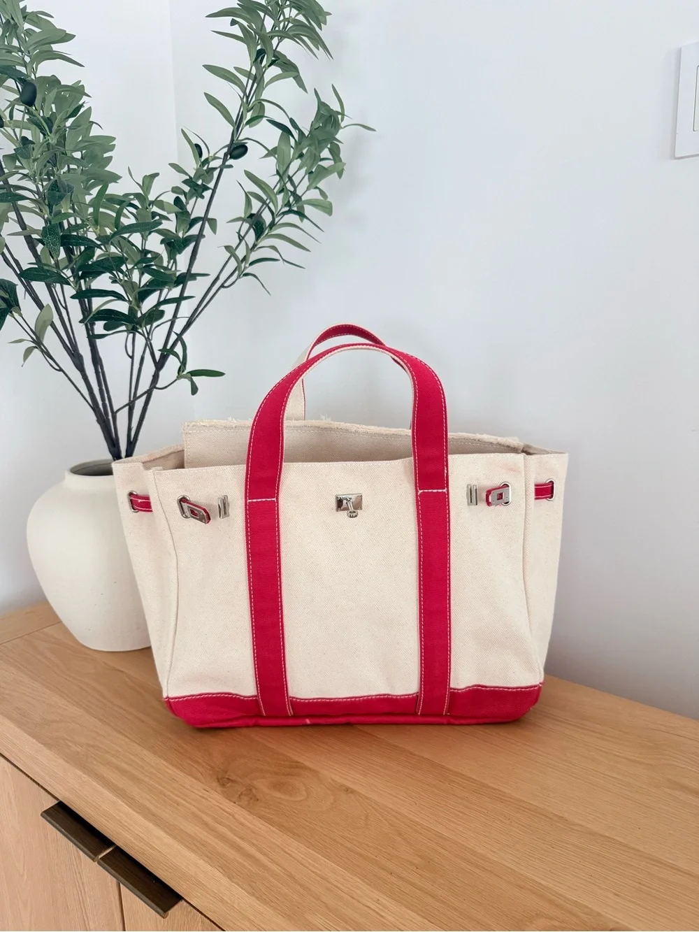 Boatkin Sunwin  New Canvas Tote Bag with Red Trim